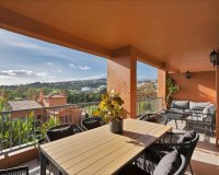 Resale - apartment - Estepona - Atalaya