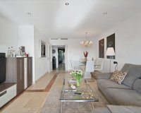 Resale - apartment - Estepona - Atalaya
