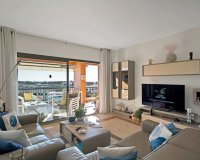 Resale - apartment - Estepona - Atalaya