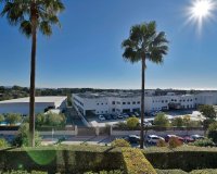 Resale - apartment - Estepona - Atalaya