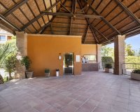 Resale - apartment - Estepona - Atalaya