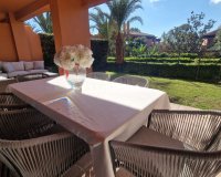 Resale - apartment - Estepona - Atalaya