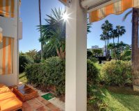 Resale - apartment - Estepona - Atalaya