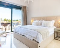 Resale - apartment - Estepona - Atalaya