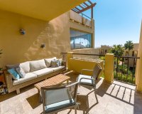 Resale - apartment - Estepona - Atalaya