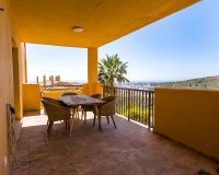 Resale - apartment - Estepona - Atalaya