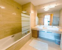 Resale - apartment - Estepona - Atalaya