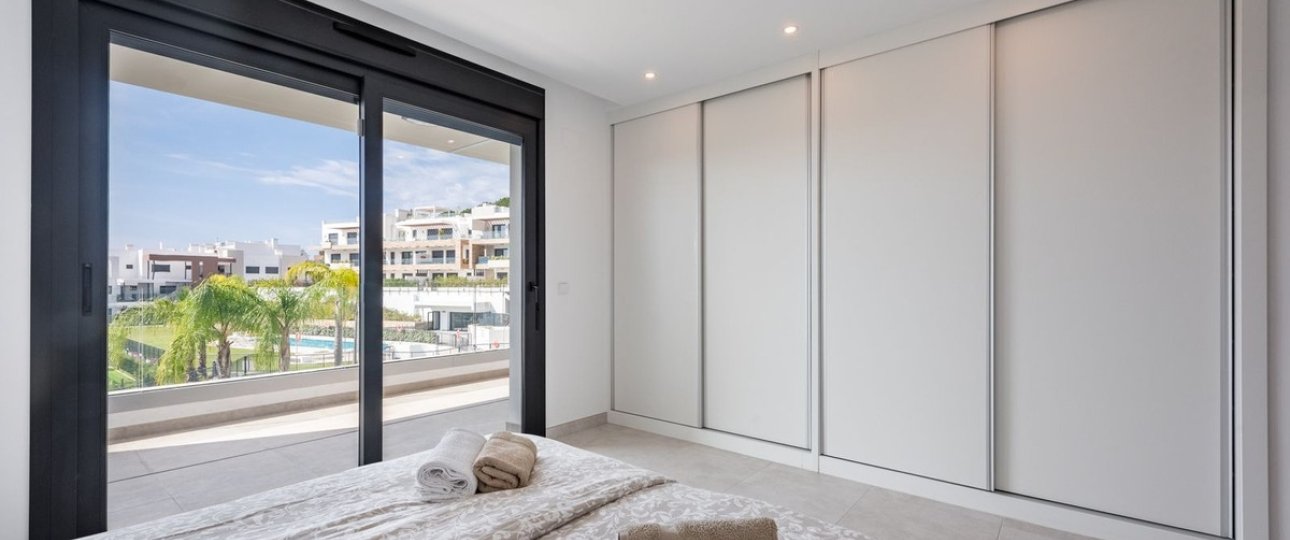 Resale - apartment - Estepona - Atalaya