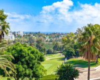 Resale - apartment - Estepona - Atalaya