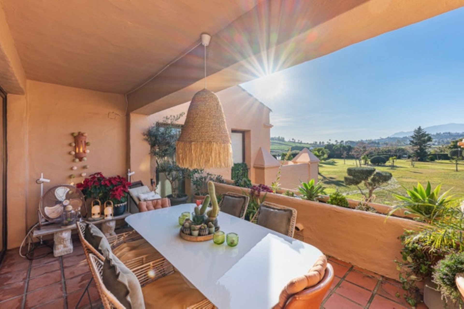 Resale - apartment - Estepona - Atalaya