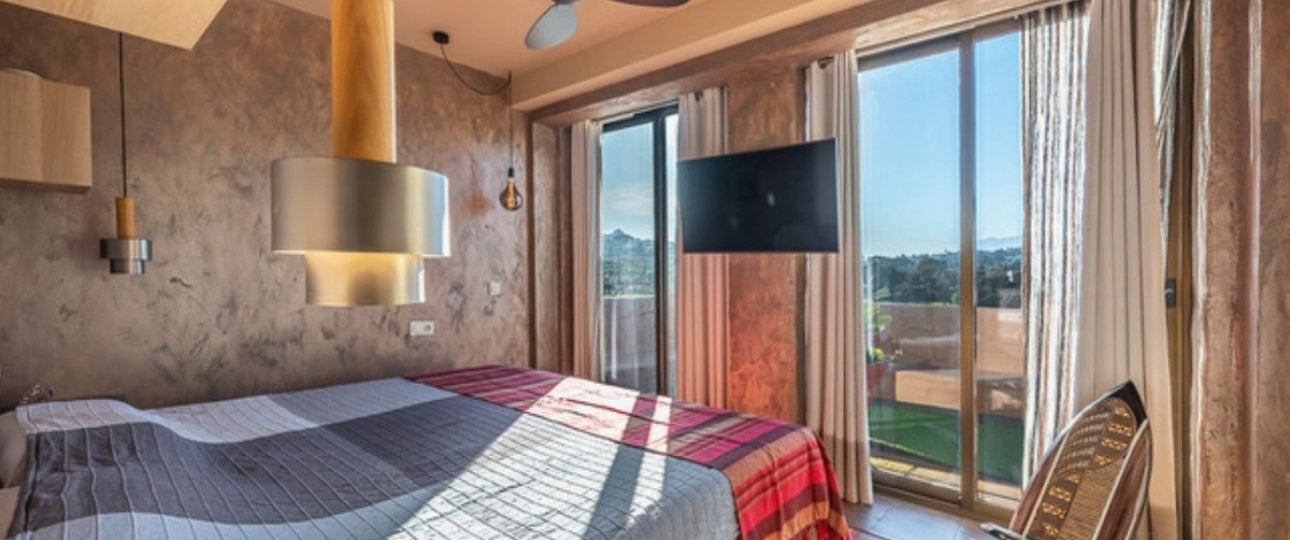 Resale - apartment - Estepona - Atalaya
