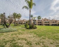 Resale - apartment - Estepona - Atalaya
