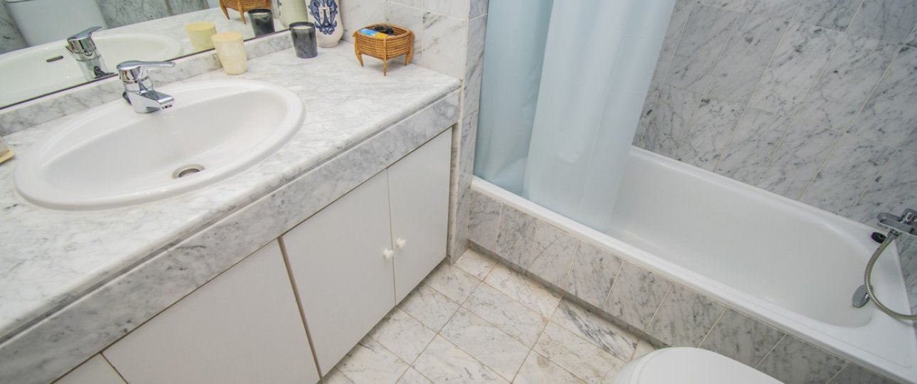Resale - apartment - Estepona - Atalaya
