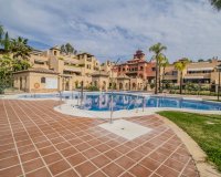Resale - apartment - Estepona - Atalaya