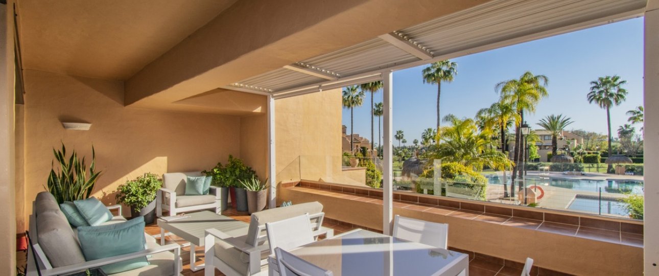 Resale - apartment - Estepona - Atalaya