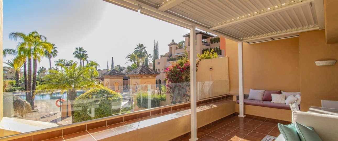 Resale - apartment - Estepona - Atalaya