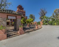 Resale - apartment - Estepona - Atalaya