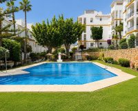 Resale - apartment - Estepona - Atalaya