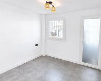 Resale - apartment - Estepona - Atalaya