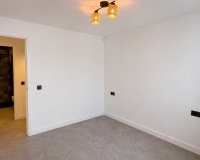 Resale - apartment - Estepona - Atalaya