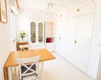 Resale - apartment - Estepona - Atalaya