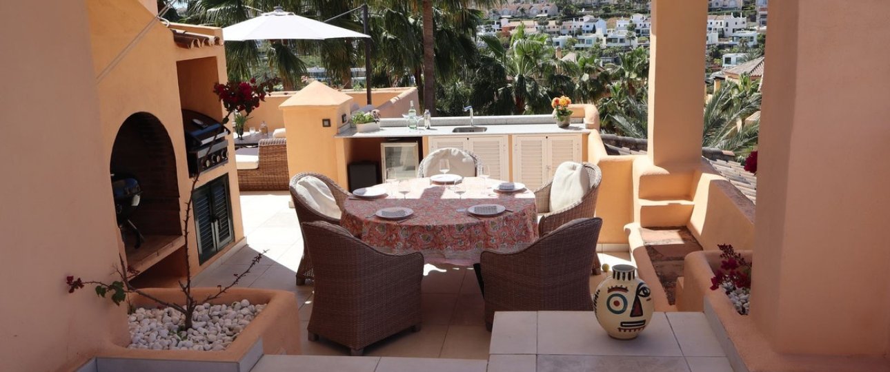 Resale - apartment - Estepona - Atalaya