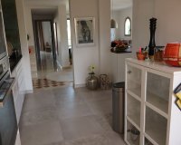 Resale - apartment - Estepona - Atalaya