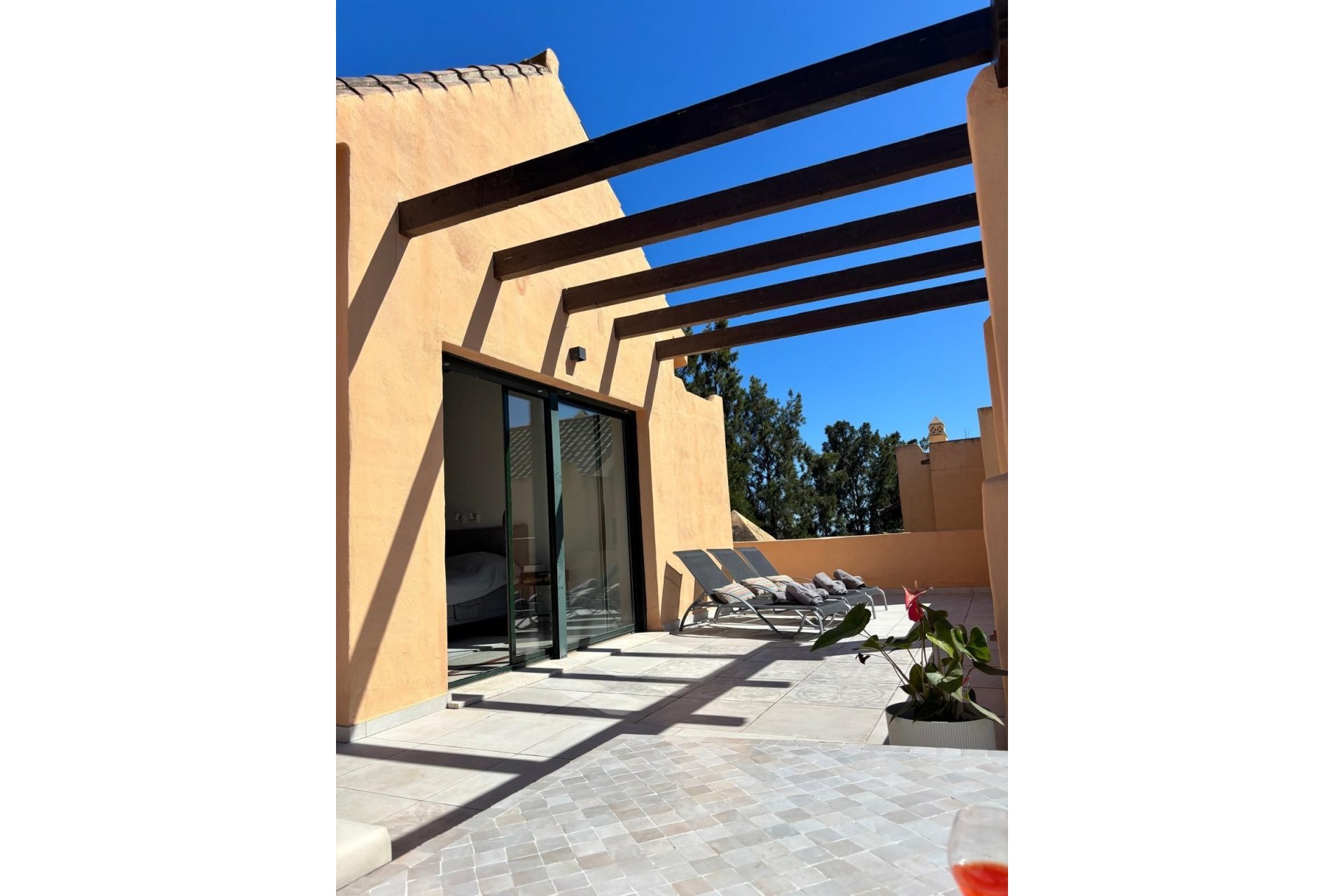 Resale - apartment - Estepona - Atalaya