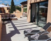 Resale - apartment - Estepona - Atalaya