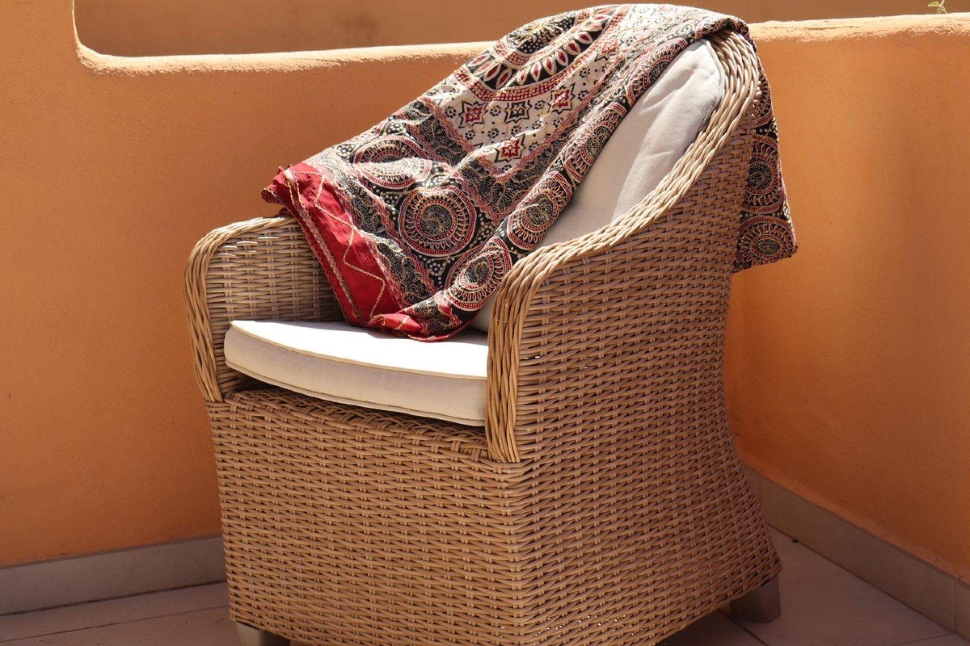 Resale - apartment - Estepona - Atalaya