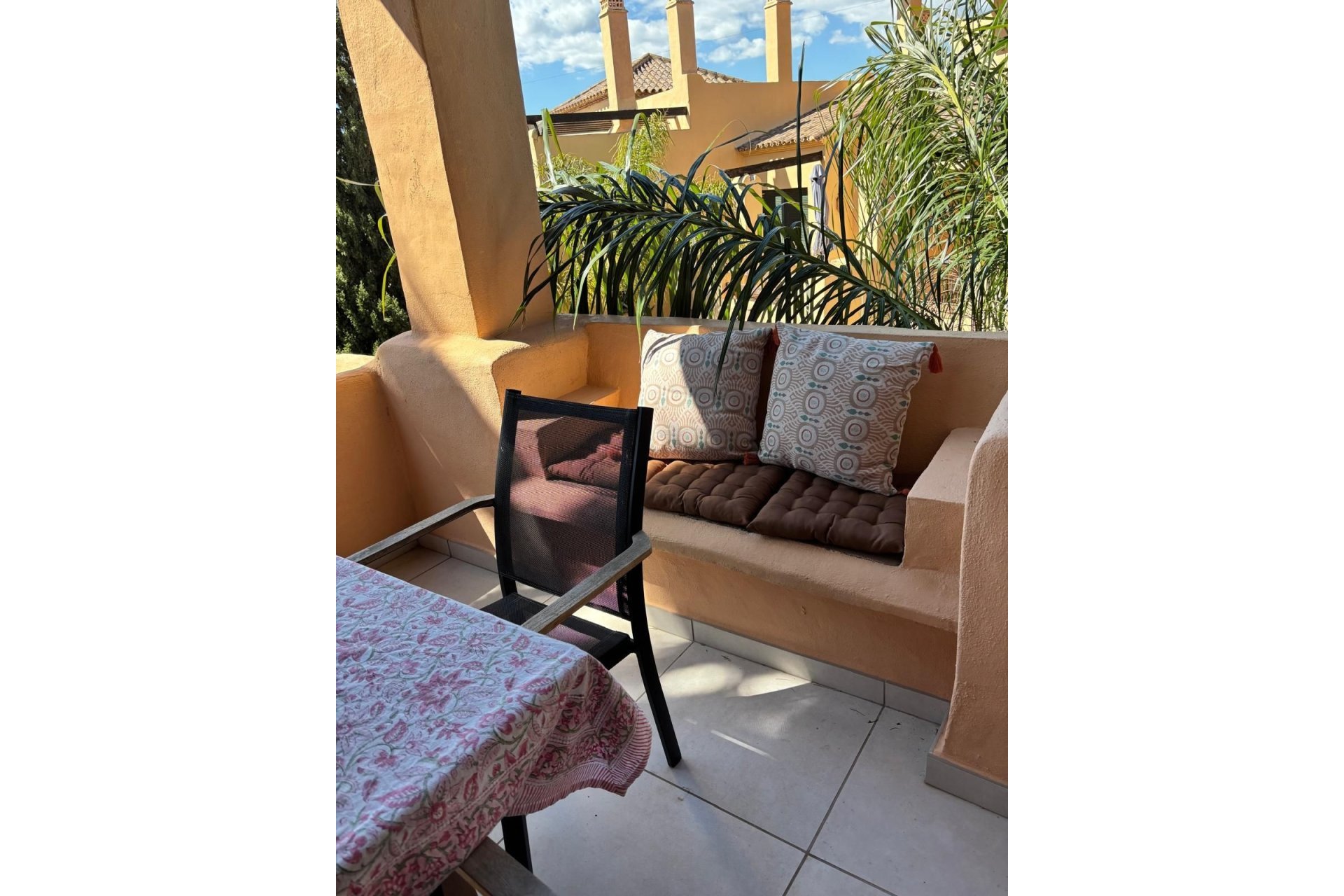 Resale - apartment - Estepona - Atalaya