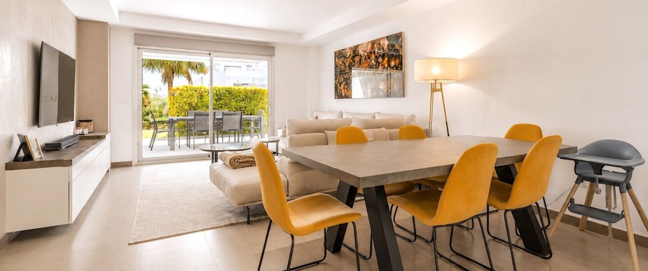 Resale - apartment - Estepona - Atalaya