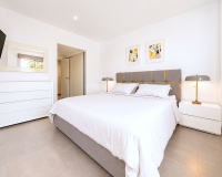 Resale - apartment - Estepona - Atalaya
