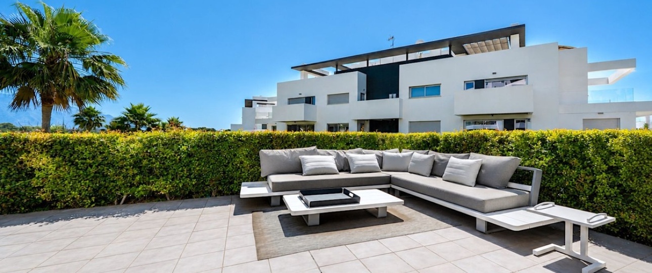 Resale - apartment - Estepona - Atalaya