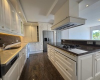 Resale - apartment - Estepona - Atalaya
