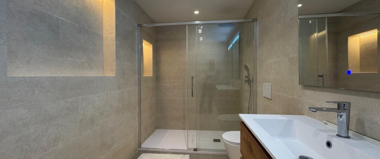 Resale - apartment - Estepona - Atalaya