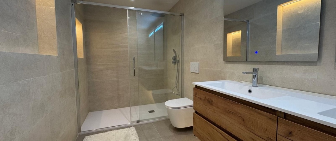 Resale - apartment - Estepona - Atalaya