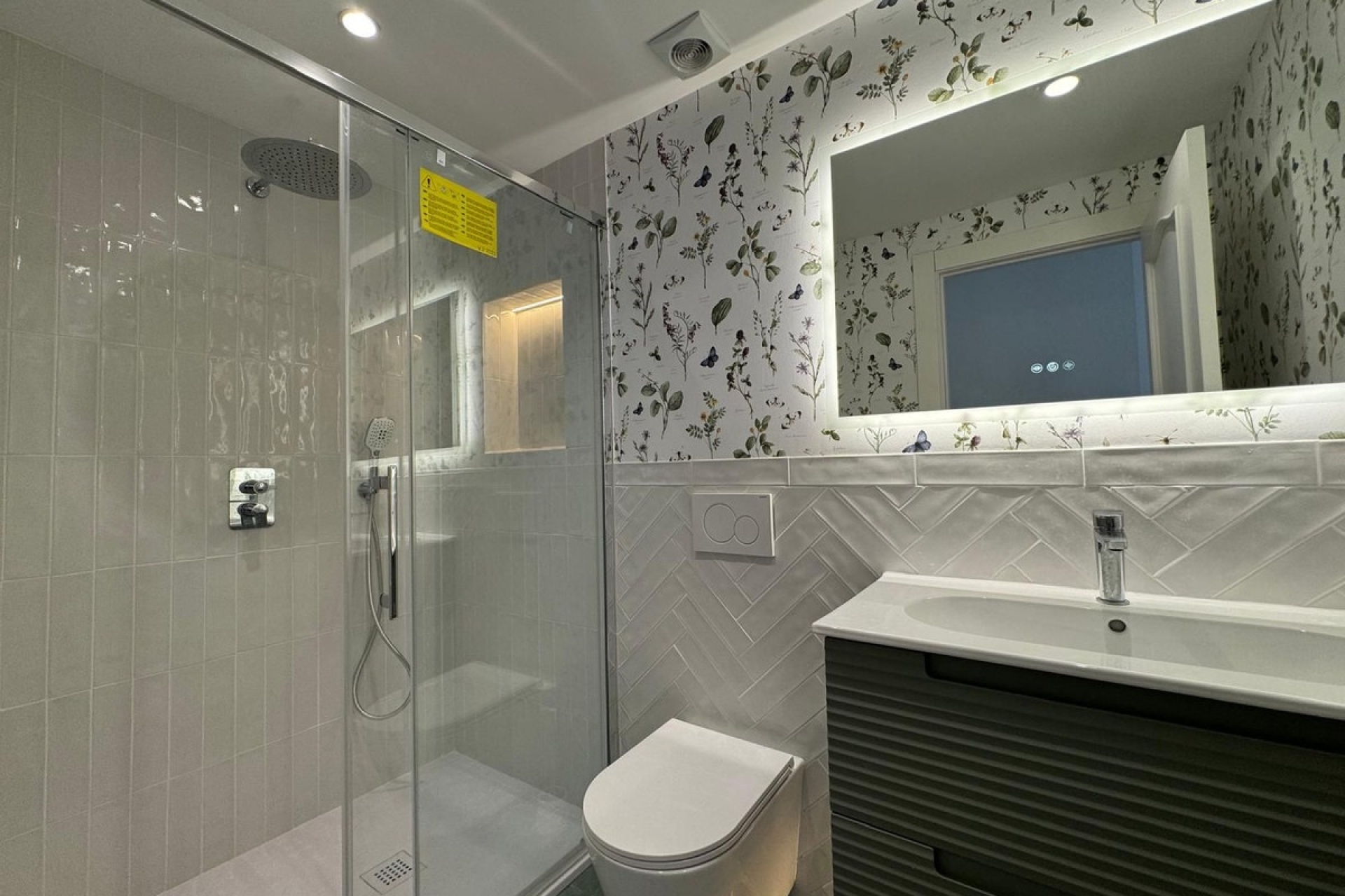 Resale - apartment - Estepona - Atalaya