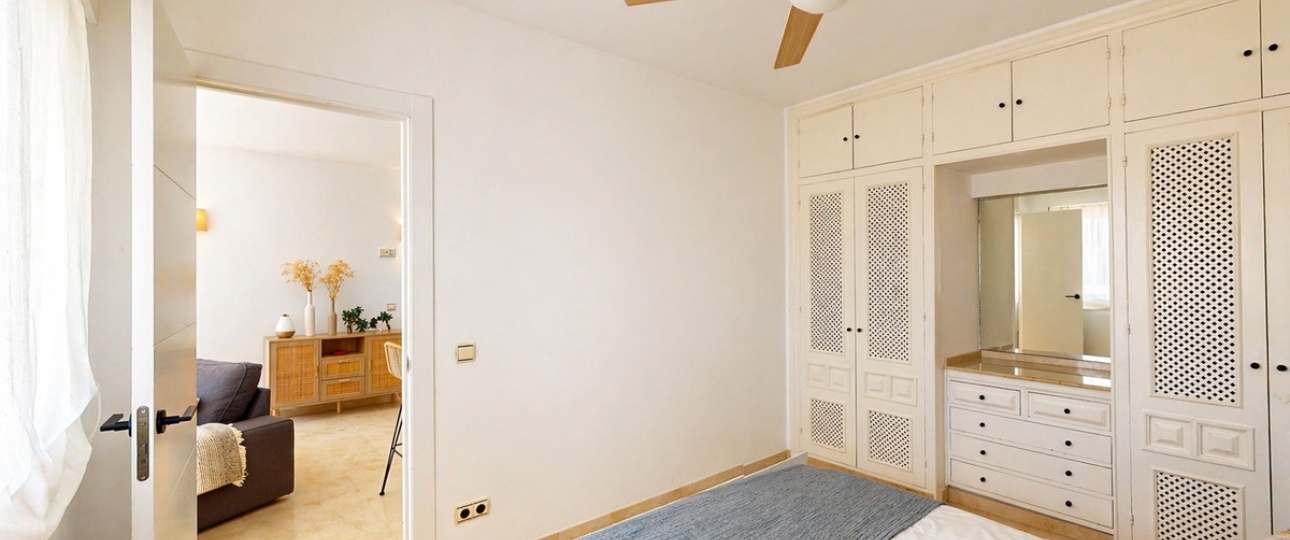 Resale - apartment - Estepona - Atalaya