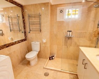 Resale - apartment - Estepona - Atalaya