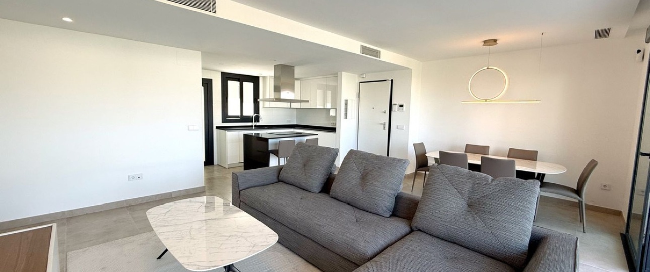 Resale - apartment - Estepona - Atalaya