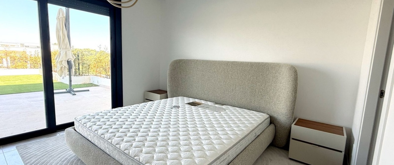 Resale - apartment - Estepona - Atalaya