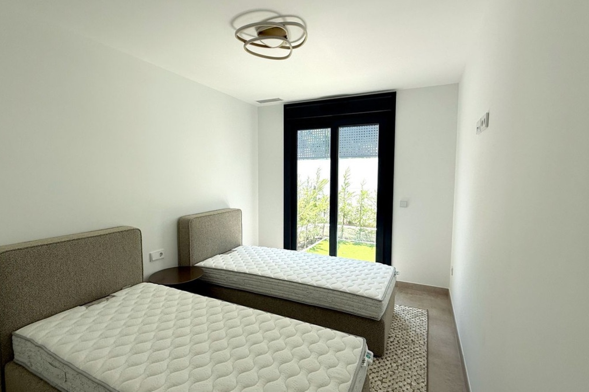 Resale - apartment - Estepona - Atalaya