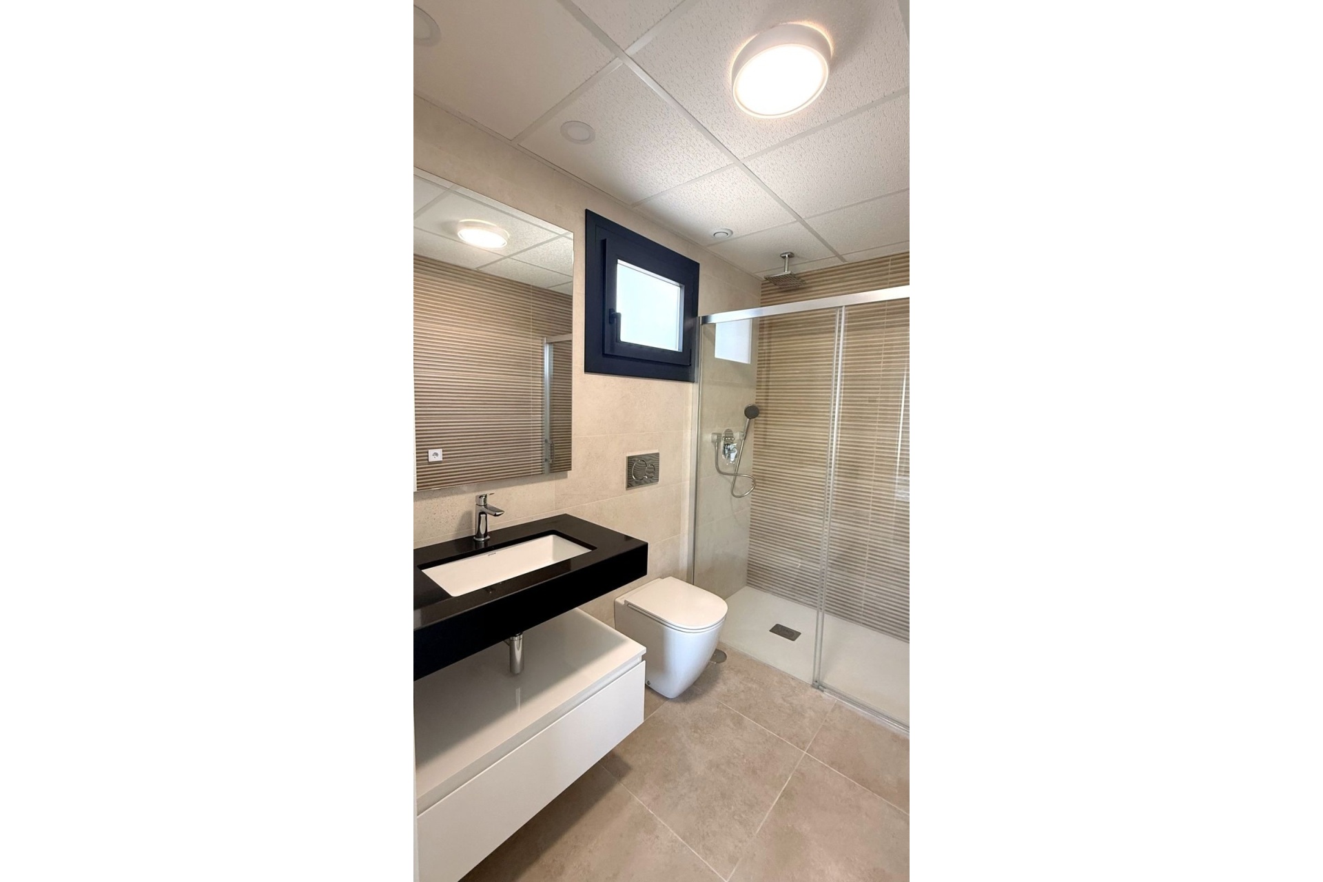Resale - apartment - Estepona - Atalaya