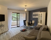 Resale - apartment - Estepona - Atalaya