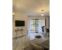 Resale - apartment - Estepona - Atalaya