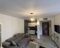 Resale - apartment - Estepona - Atalaya