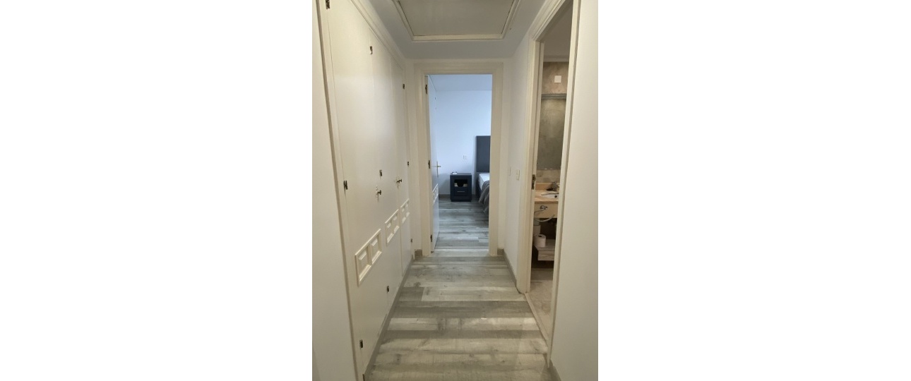 Resale - apartment - Estepona - Atalaya