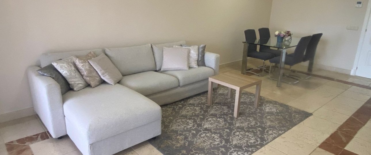 Resale - apartment - Estepona - Atalaya