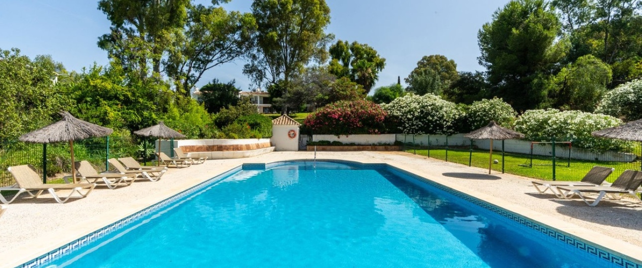 Resale - apartment - Estepona - Atalaya